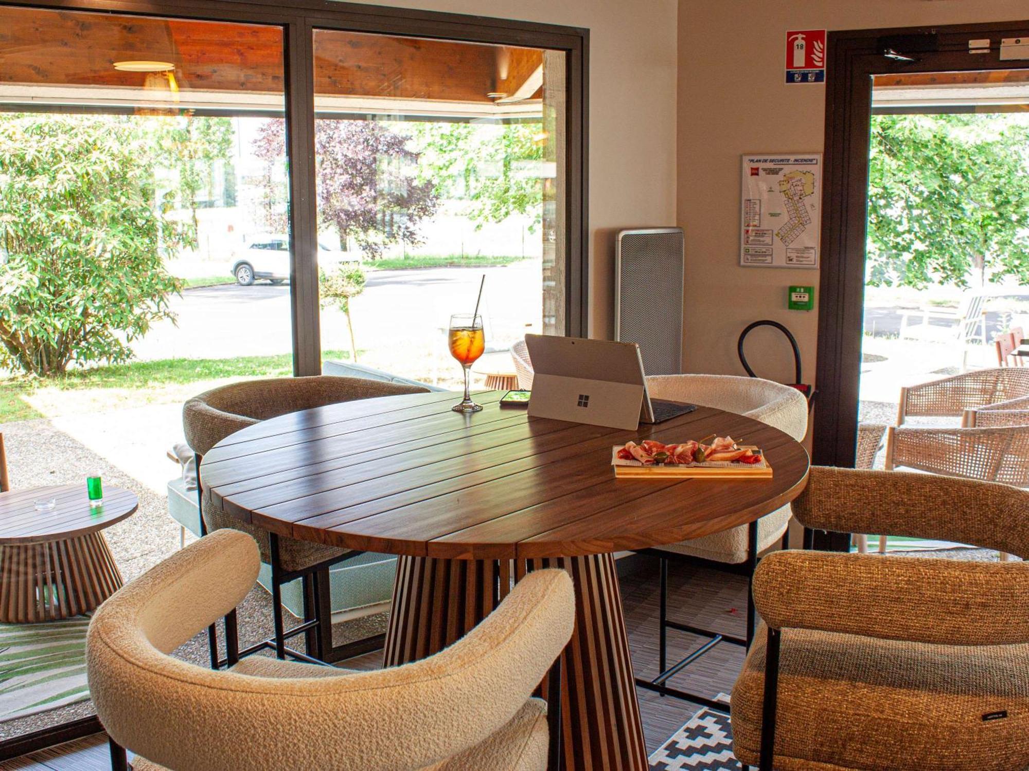Ibis Amboise Hotell Exteriör bild