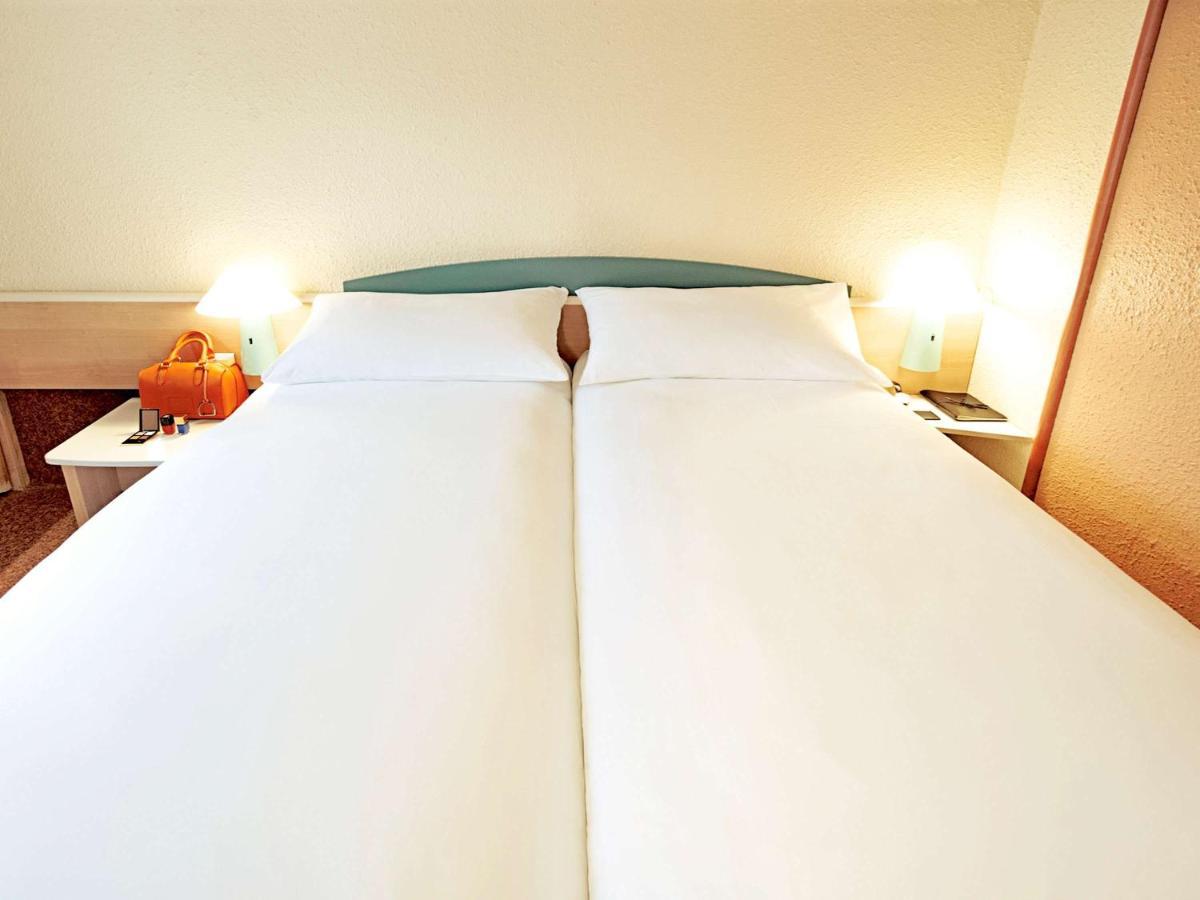 Ibis Amboise Hotell Exteriör bild